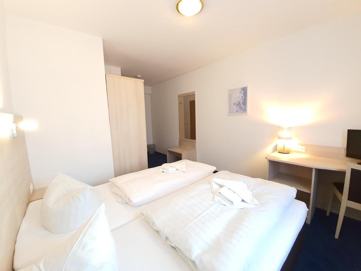 Apart Hotel Ferdinand Berlin Exterior photo